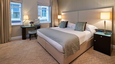 Flat Watling Street in City of London