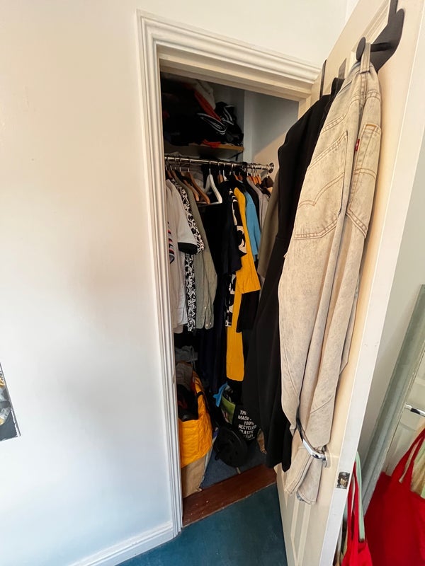 Room Blundell Close in Greater London
