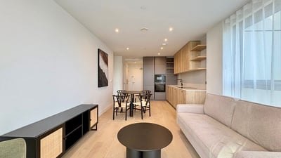 Flat Bodley Way in Greater London