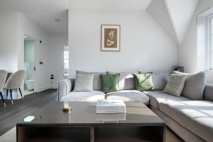Flat Wellington Place in City of Westminster