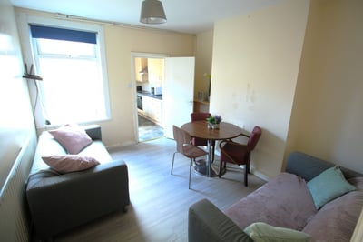 Room Carholme Road in Lincoln