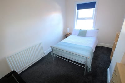 Room Carholme Road in Lincoln