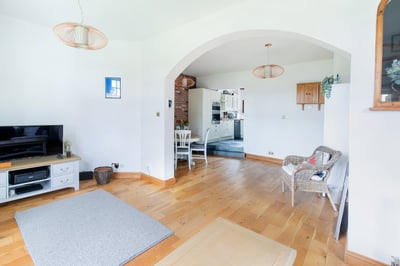 Flat Lower Chapel Court in South Horrington