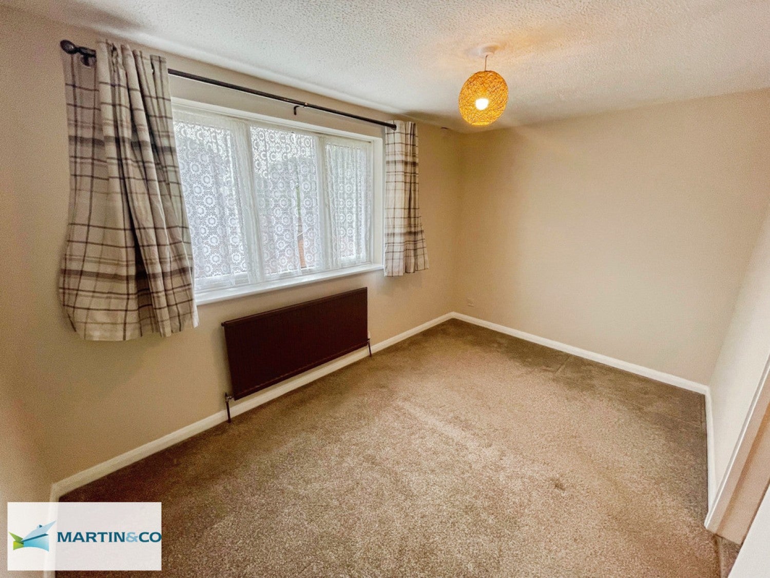 House Cannock Way in Reading
