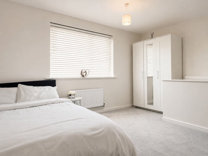 Room Strouts Way in Sheffield