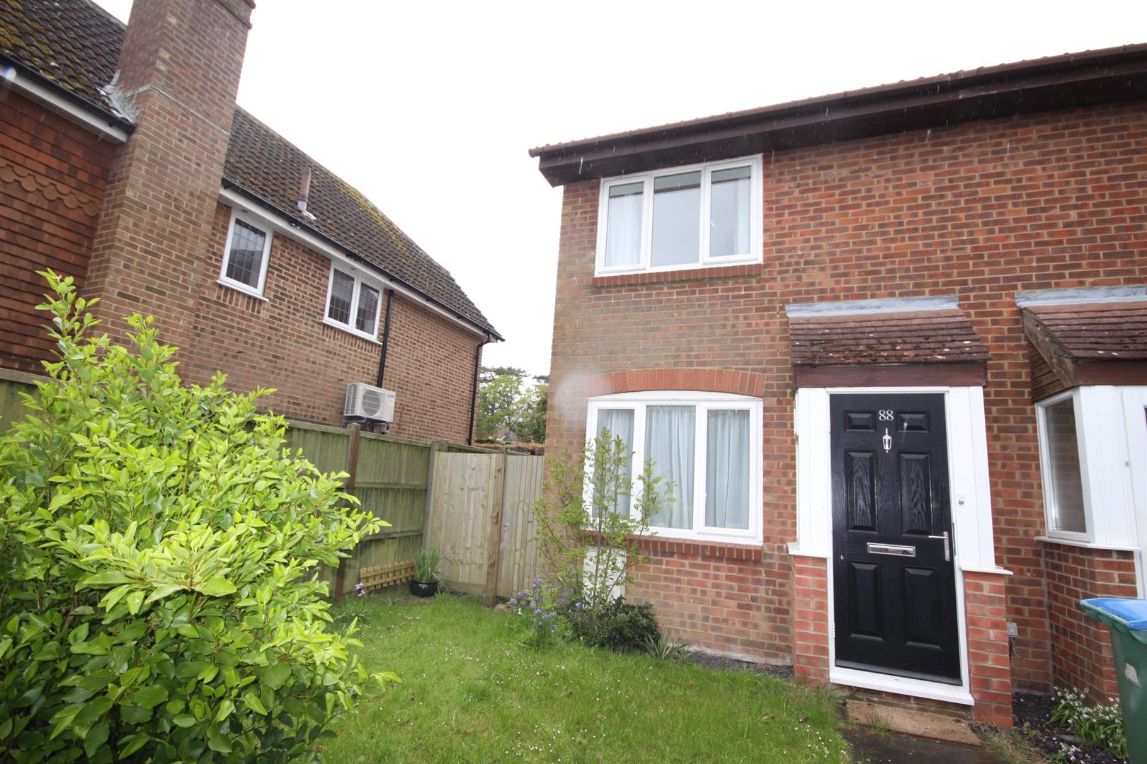 House Hollybrook Gardens in Fareham