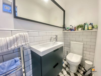 Room Rosebery Avenue in High Wycombe Community Board