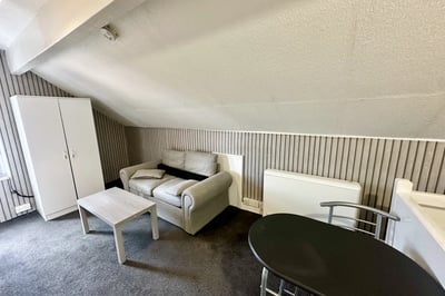 Flat Back Middleton View in Leeds
