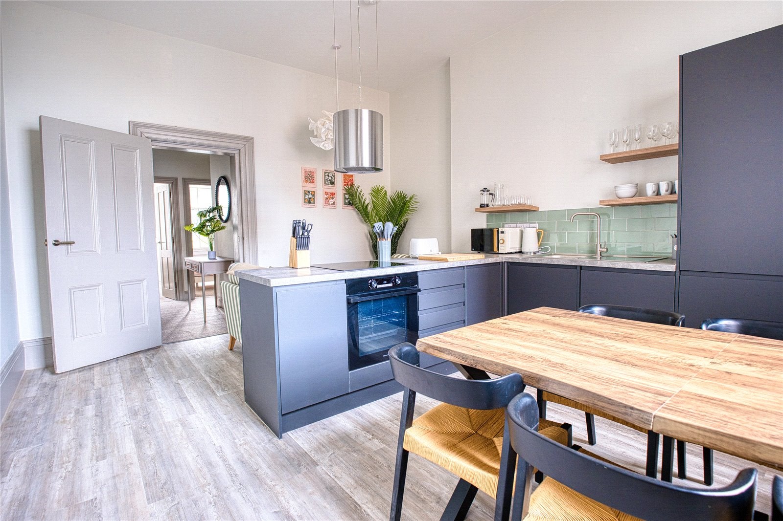 Flat Lansdown Place in Cheltenham