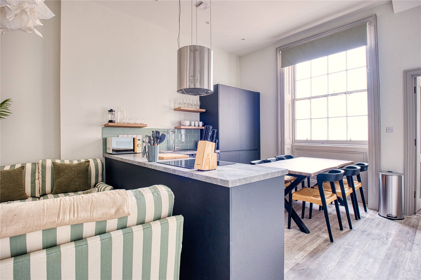 Flat Lansdown Place in Cheltenham