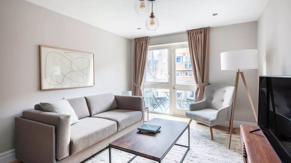 Flat Elsham Road in Greater London