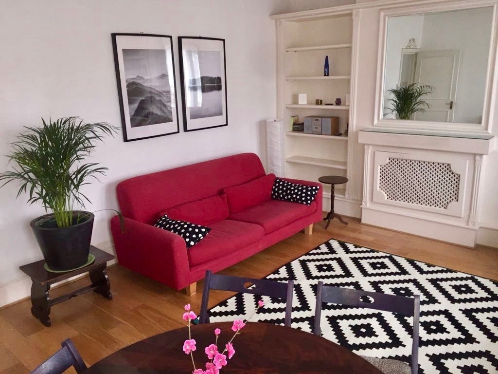 Room Mount Ephraim Road in Greater London