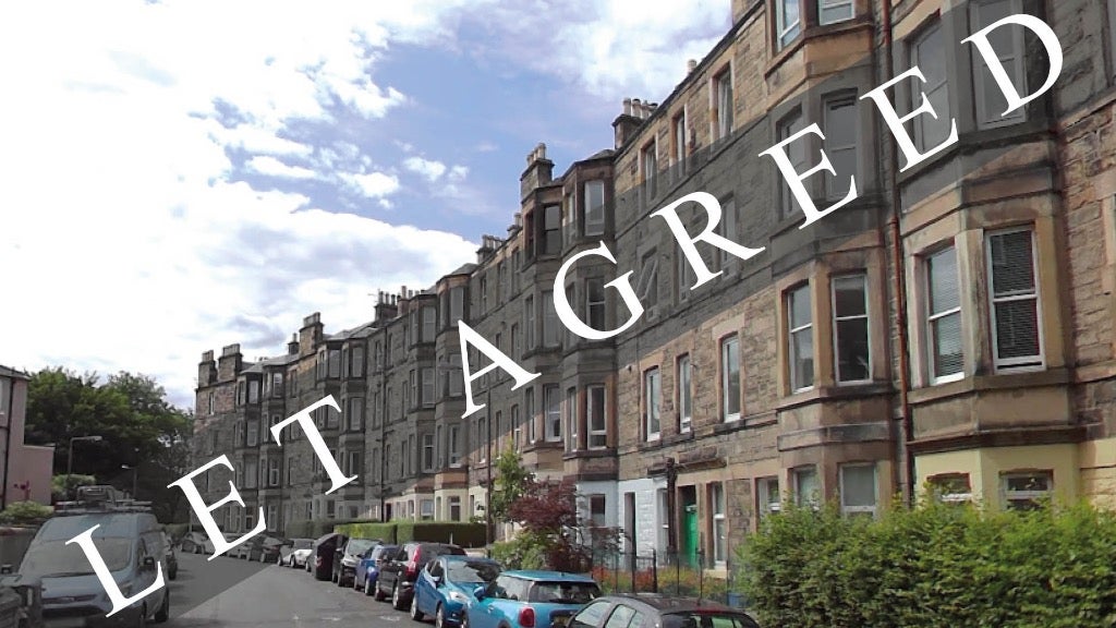 Flat Meadowbank Crescent in City of Edinburgh