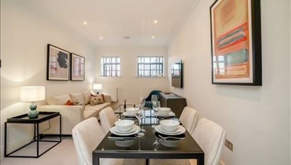Flat Rutland Grove in Greater London