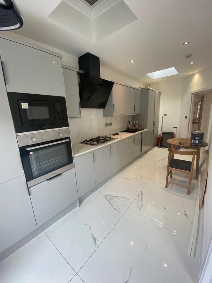 Room North Drive in Greater London