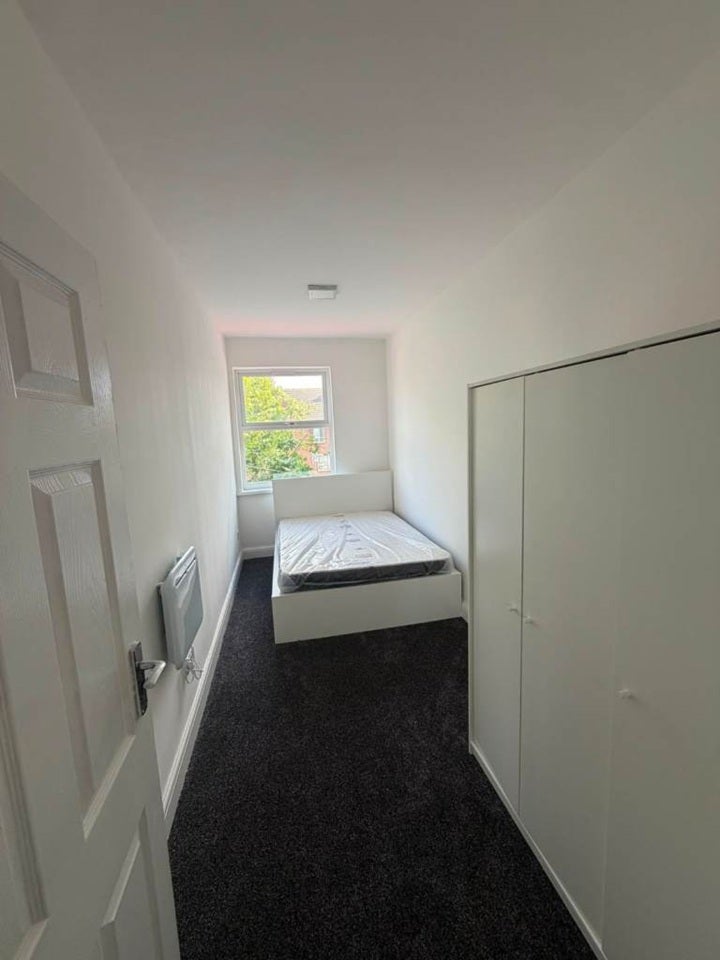 Flat Wood Lane in Greater London