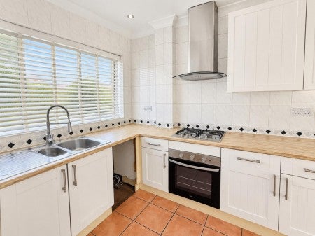 House Parkside Avenue in Greater London