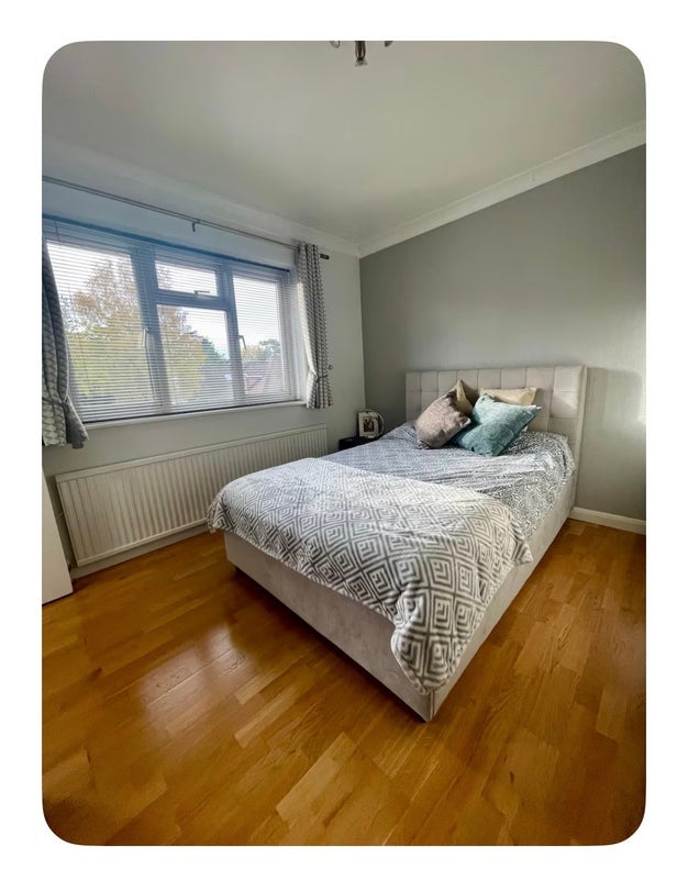 Room Westmorland Road in Maidenhead