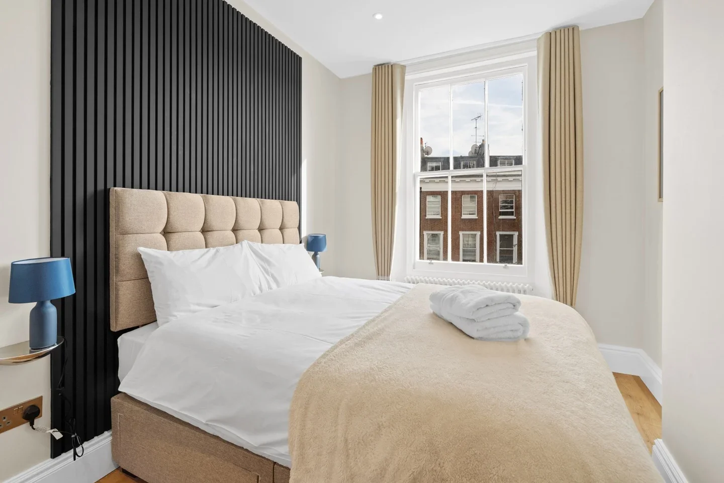 Flat Old Brompton Road in Greater London