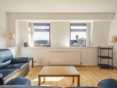Flat Osborne Road in Newcastle upon Tyne