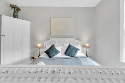 Flat Cowper Road in Worthing