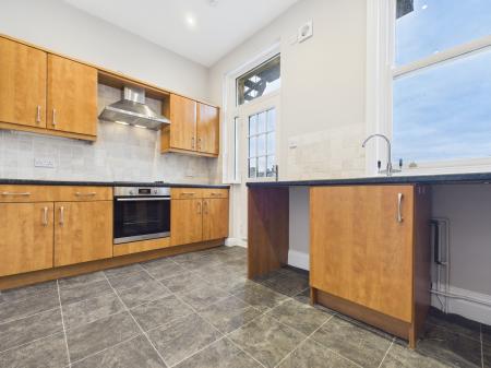 Flat Harlow Moor Drive in Harrogate