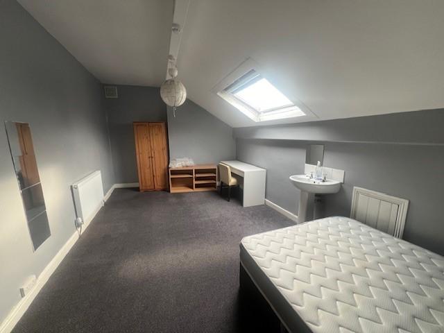 Flat Back Regent Park Terrace in Leeds
