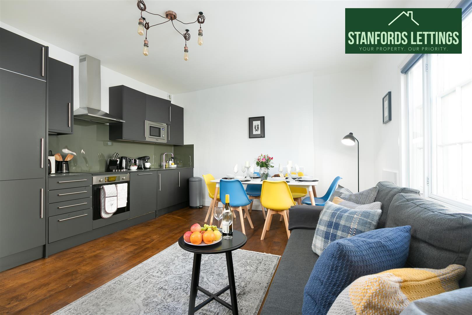 Flat Donkey Mews in Hove