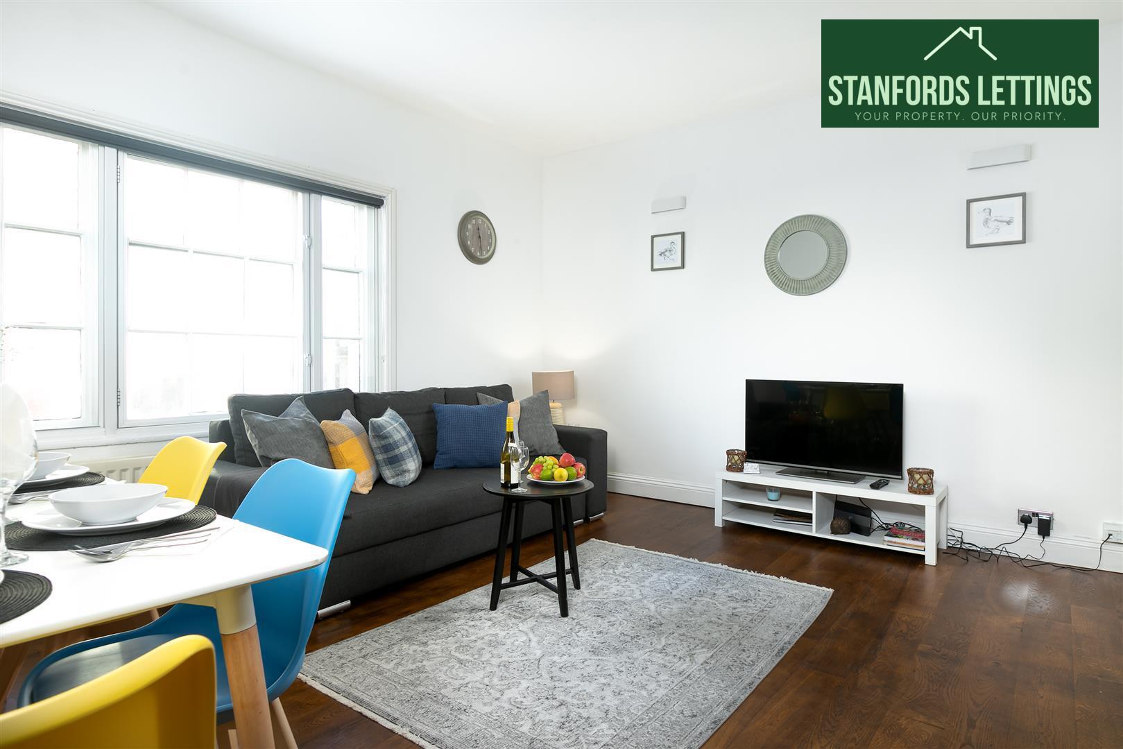 Flat Donkey Mews in Hove