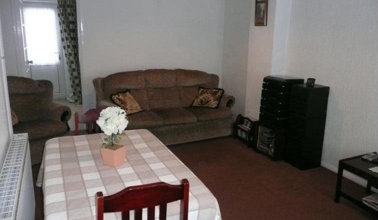Flat Welland Close in Slough