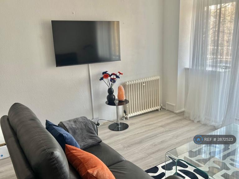 Flat Wellesley Court in City of Westminster