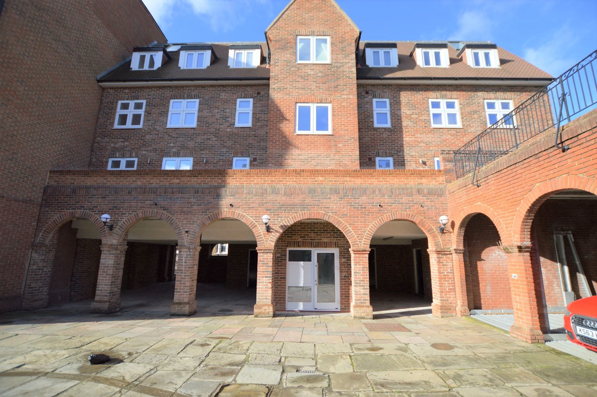 Flat Kent Road in Dartford