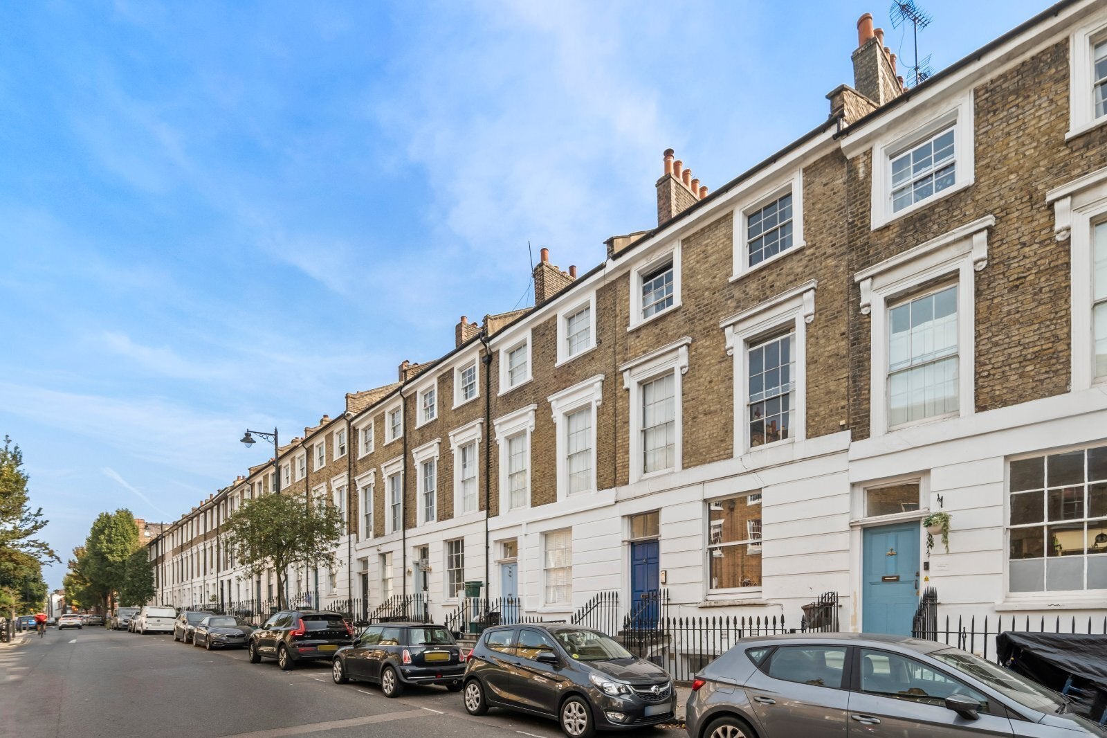 Flat Offord Road in Greater London