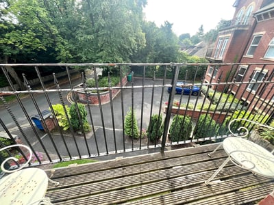 Flat Spath Road in Manchester
