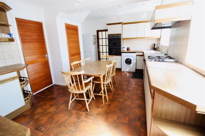 House Clifton Rise in Windsor