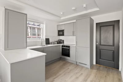 Flat Uxbridge Road in Greater London