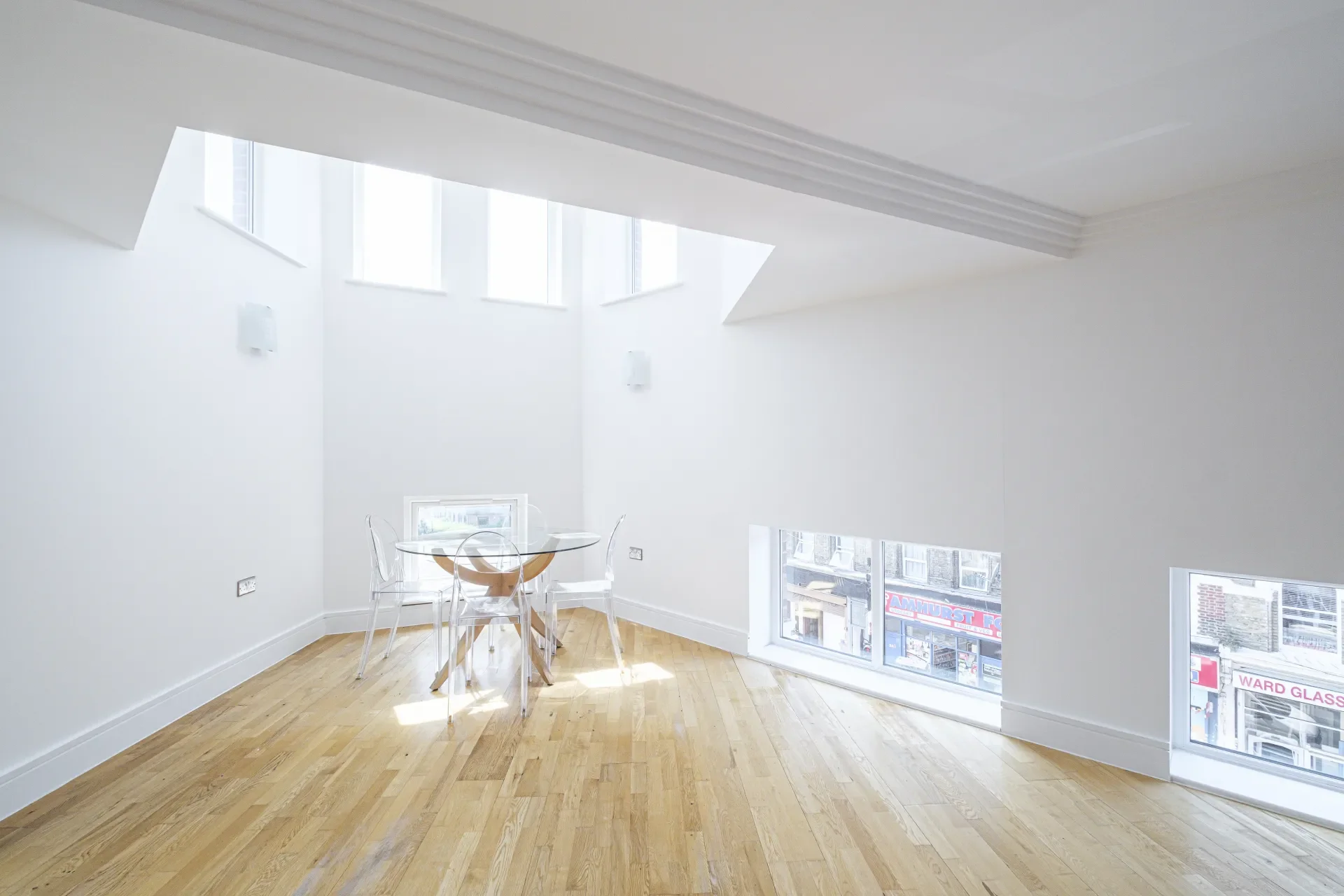 Flat Amhurst Road in Greater London