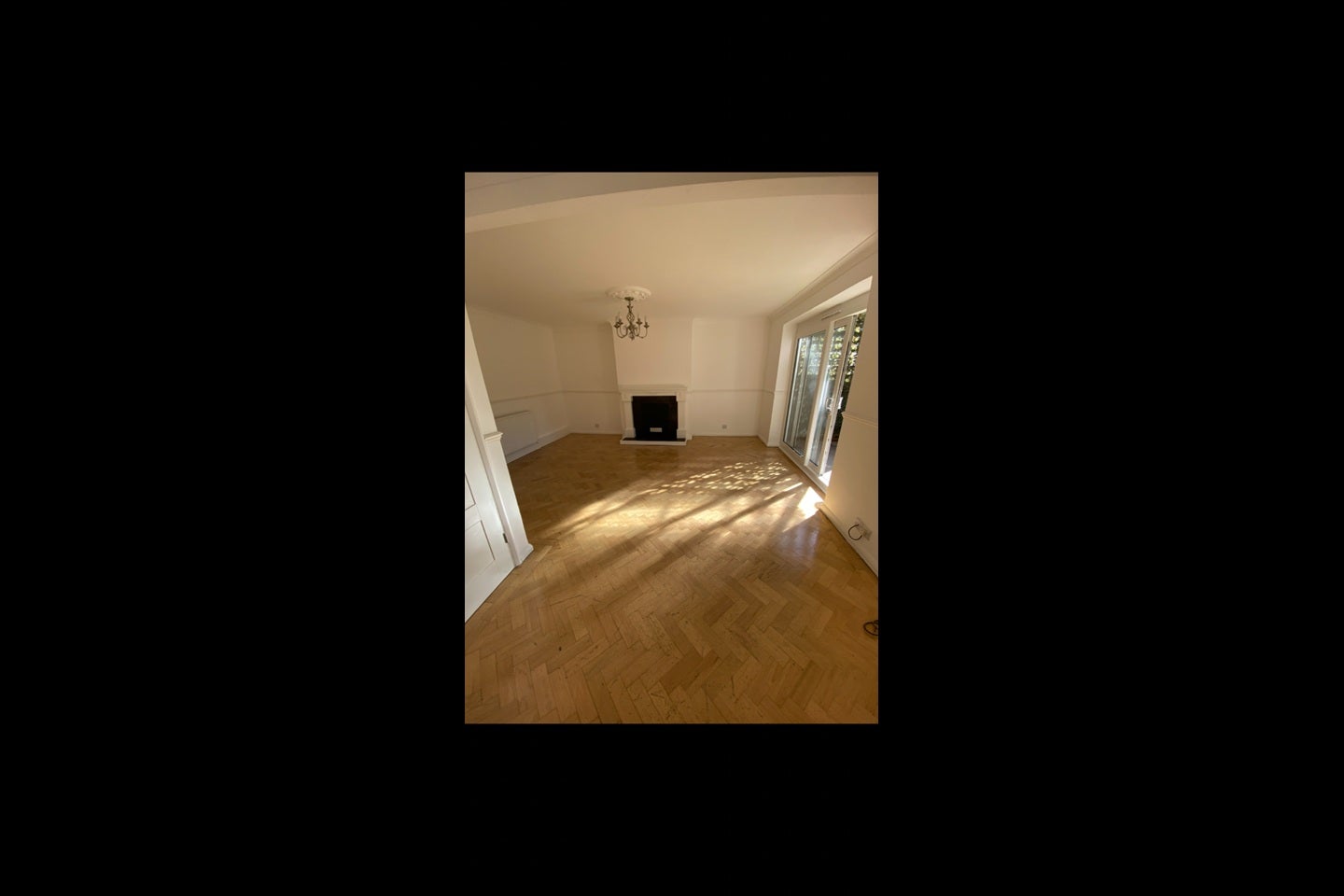 Flat Fox Lane in Greater London