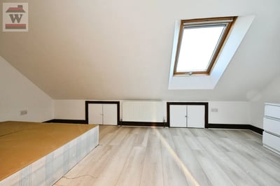 Flat Lampton Road in Greater London