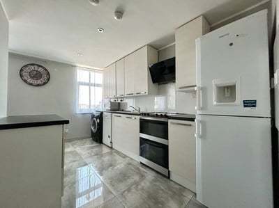 Flat Holbrook Lane in Coventry