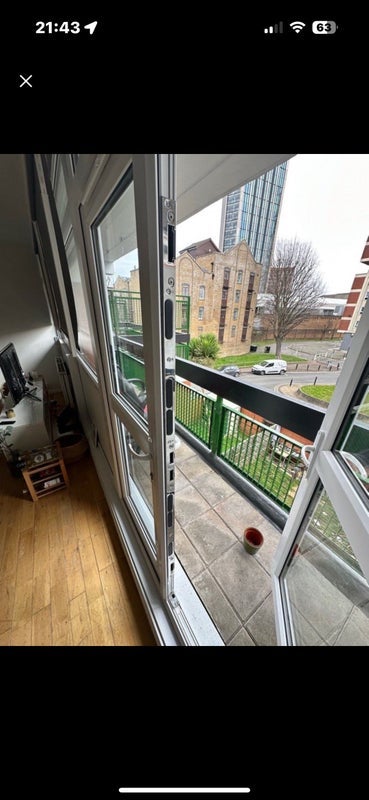 Flat Renforth Street in Greater London