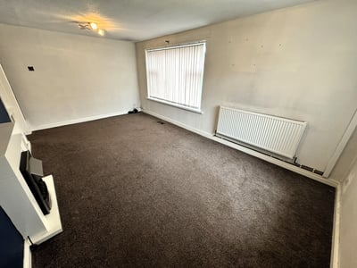 House Furzebank Way in Willenhall