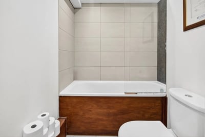 Flat Vallance Road in Greater London