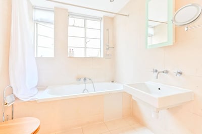 Flat Portman Square in City of Westminster