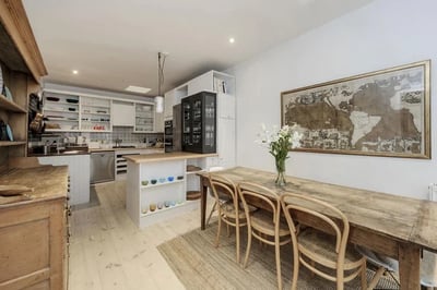 House Manson Mews in Greater London