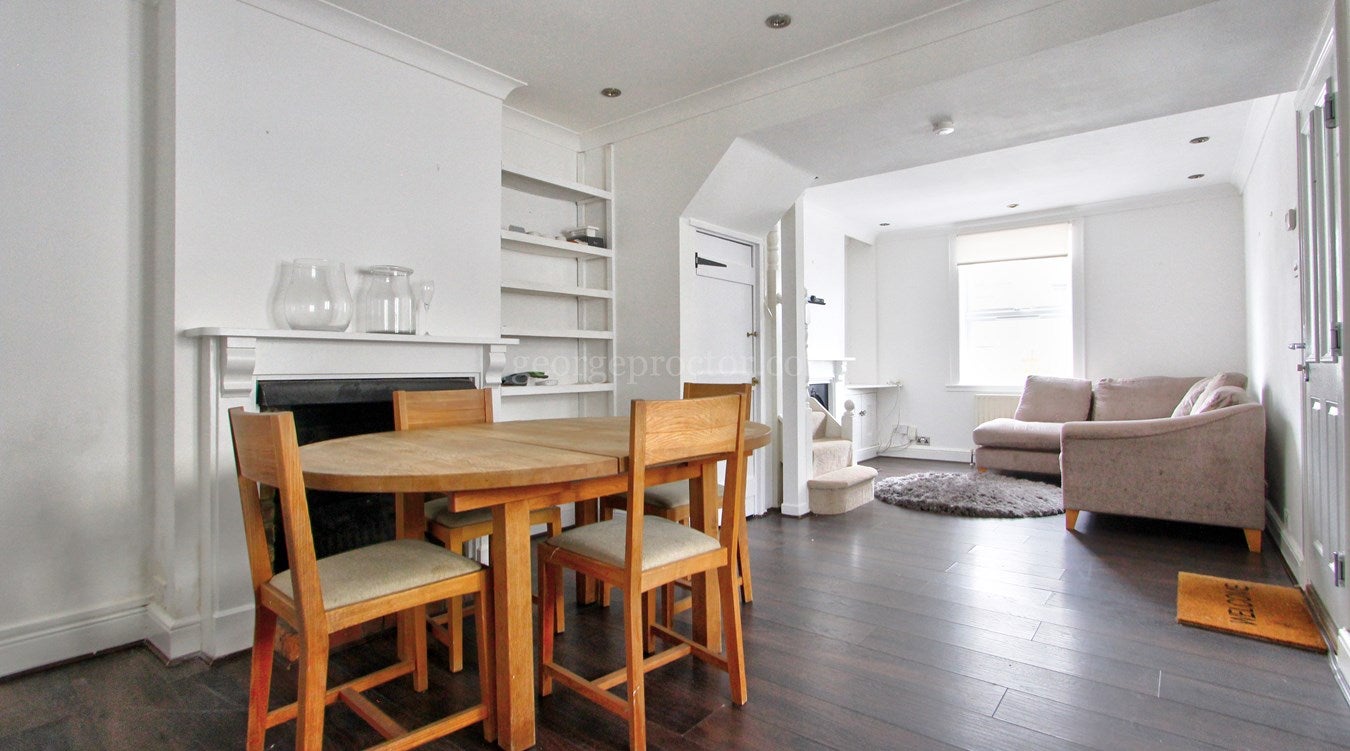 House Cowper Road in Greater London