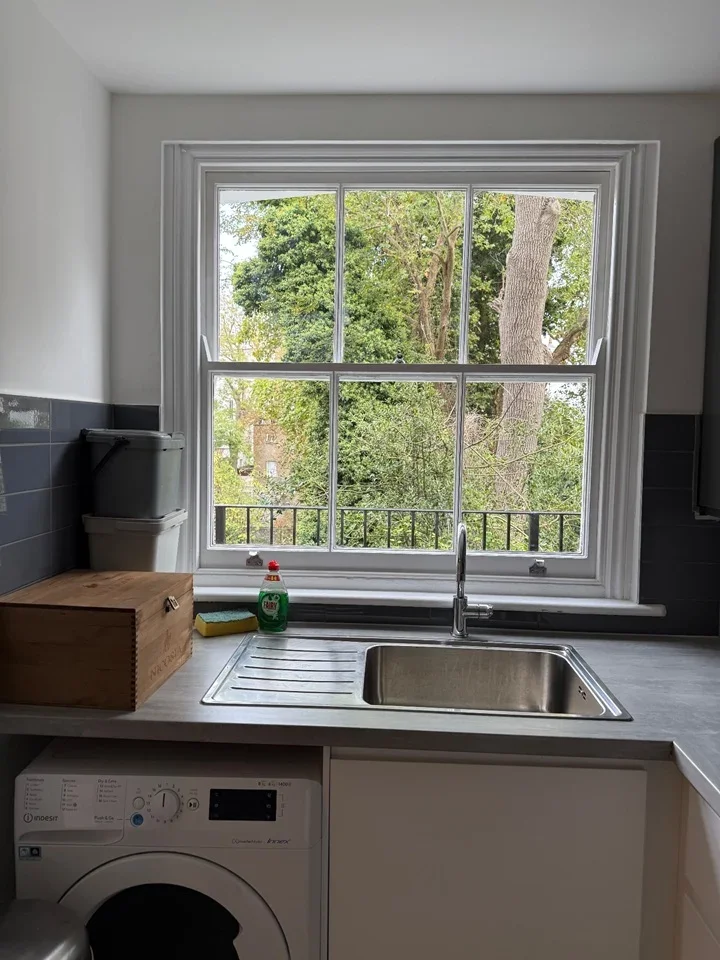Flat Chepstow Road in City of Westminster