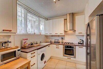 Flat Stanthorpe Road in Greater London