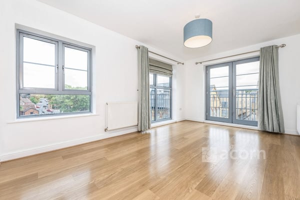 Flat Esparto Way in Horton Kirby and South Darenth