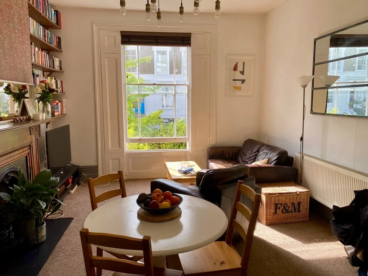 Flat Richborne Terrace in Greater London
